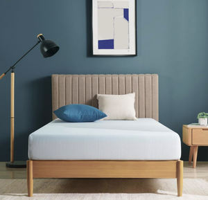 lot 15 image: Zinus Memory Foam 8 Green Tea Full Size Mattress 04232529.04