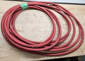 lot 197 image: AIR HOSE 50FT. 300PSI