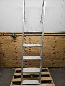 lot 223 image: POOL LADDER
