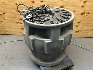 lot 194 image: LIBERTY PUMPS P382XPRG101 - 1 HP ProVore 380 Grinder Pump System (24x24 16-Bolt Cover)