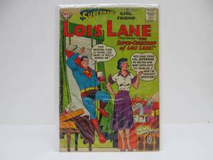 lot 9 image: DC Supermans Girlfriend LOIS LANE No. 4 - The Super-Courtship of Lois Lane - 1958