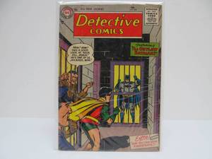 lot 23 image: DC Detective Comics No. 228 - BATMAN - The Batman Outlaw - 1956