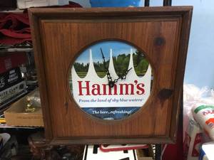 lot 108 image: Custom Hamms Wooden Clock - 15 14 x 15 14