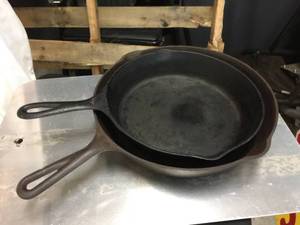 lot 125 image: 2 Vintage Lodge 3-Notch Skillets #8  
