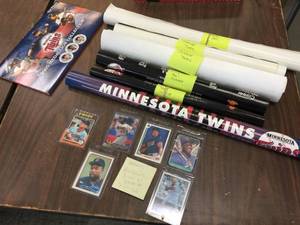 lot 248 image: MN Twins Posters - Puckett - Killebrew Cards - Birthdate Error