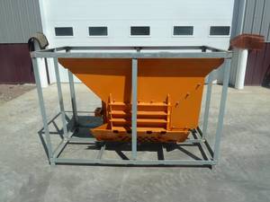 lot 23 image: Landhoner HayStraw Bale Processor