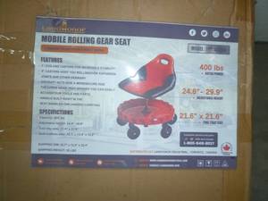 lot 28 image: Landhoner Mobile Rolling Shop Cart