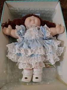 lot 1 image: Vintage Porcelain Cabbage Patch Doll