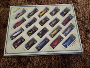 lot 18 image: Vintage Die-Cast Cars