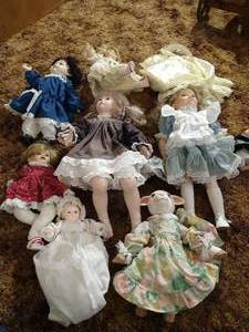 lot 33 image: Box of (9) Porcelain Dolls