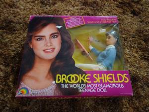 lot 40 image: Vintage Brooke Shields DollAction Figure