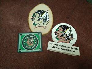 lot 66 image: Fighting Sioux Lot