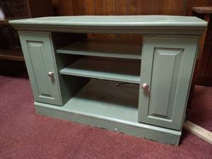 lot 69 image: Wooden TV Stand