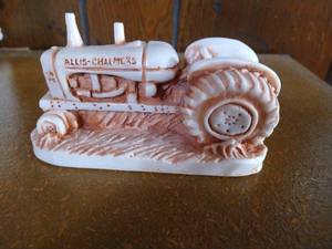 lot 80 image: Small Marble Allis-Chalmers Figurine