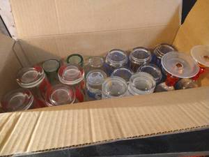lot 140 image: Box of Vintage Glasses