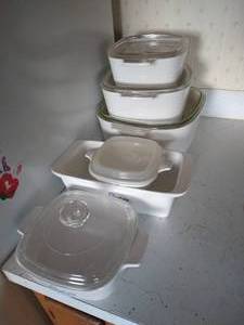 lot 145 image: Lot of Corning Ware Dishes