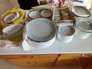 lot 150 image: Huge Set of Noritake Dishes - VERY Nice