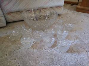 lot 167 image: Vintage Punch Bowl & (12) Glasses