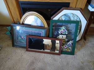 lot 168 image: Large Picture & Wall Decor Lot