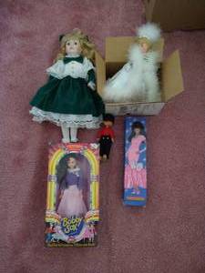 lot 263 image: Vintage Doll Lot - 5 Dolls