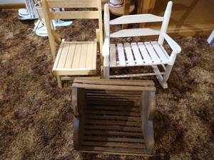 lot 267 image: (3) Wooden Doll Pieces - Chairs, Etc