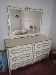 lot 296 image: Wooden Dresser & Matching Mirror