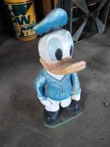 lot 307 image: Vintage Concrete Donald Duck Statue