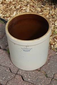 lot 2 image: Antique 3-Gallon Stoneware Crock with USA Crown Marking