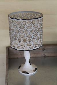 lot 17 image: Vintage Distressed Table Lamp with Detailed Metal Shade