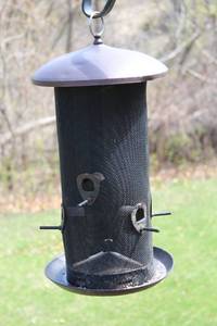lot 66 image: Metal Mesh Bird Feeder with Hook