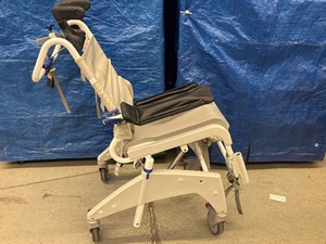 lot 47 image: Aquatec Tilt-in-space and Recline Rolling Shower, Pool & Commode Chair - Good Working Condition No Legrests