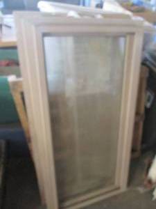 lot 25 image: Set of (2) Jeld-Wen vinyl fixed win...