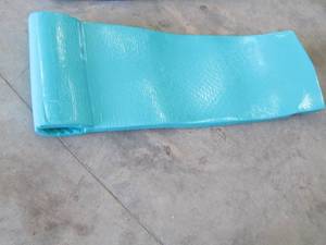 lot 27 image: Super Soft Large single person pool...