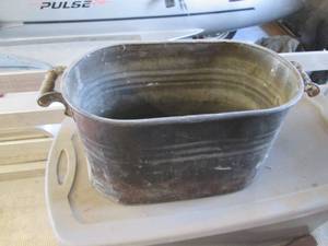lot 37 image: Large copper laundry wash basin...