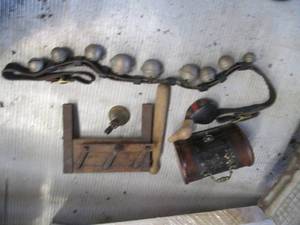 lot 49 image: Vintage Wood clamp, sleigh bells an...