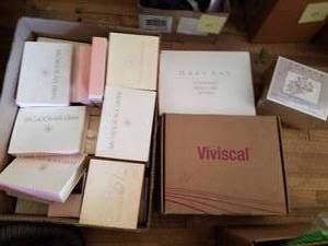 lot 60 image: Box of NOS Mary Kay Cosmetics