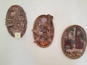 lot 78 image: Set of 3 Wall Hangings
