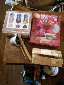 lot 86 image: Krumkate Iron, Rosetles, Bread Molds and Ricer