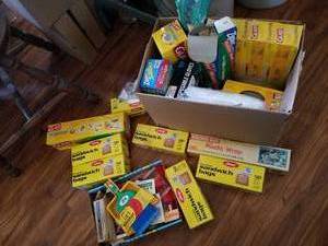 lot 143 image: Storage Bags, Plastic Wrap and Refrigerator Magnets