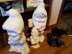 lot 190 image: Gnomes and Owl-Some asis-
