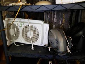 lot 257 image: 3-Electric Fans