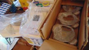 lot 288 image: New 3 Pot Buffet Set Still in Original Box, Bread Machine and Blender