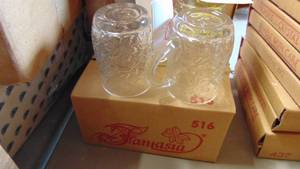 lot 302 image: Fantasia Set of 8 Coffee Cups