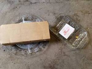 lot 308 image: Fantasia #910 Round Relish Dish and #534 Oblong Relish Tray