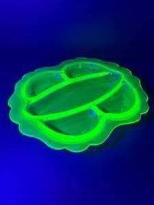 lot 24 image: Uranium Green Depression Glass Divided Tray