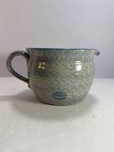lot 106 image: Red Wing Batter Bowl