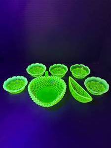 lot 20 image: Vaseline  Uranium Glass