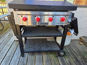 lot 66 image: Working CAMP CHEF Flat Top Grill wPropane Tank
