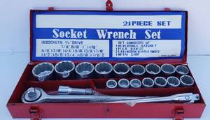 lot 31 image: Large Like-New or New 34 Drive Socket Set