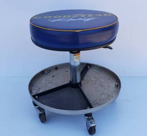 lot 35 image: Like-New GOODTEAR Racing Rolling Mechanics Stool